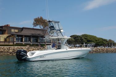 32' Boston Whaler 2007