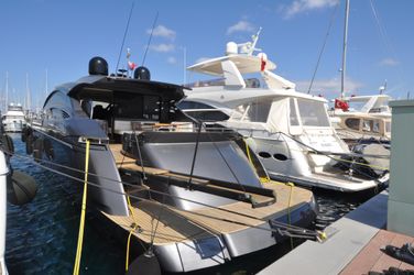 73' Pershing 2011