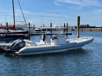 30' Hunt Yachts 2011
