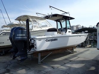 27' Everglades 2020