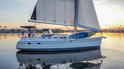 38' Hunter 2007