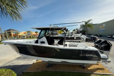 30' Blackfin 2024