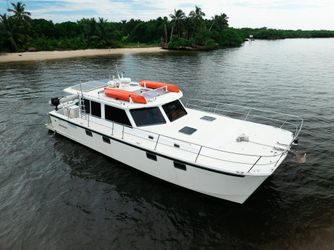 47' Maine Cat 2008