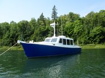 Custom Eco Trawler 33