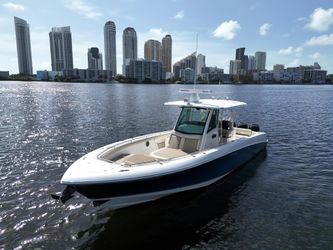 35' Boston Whaler 2017