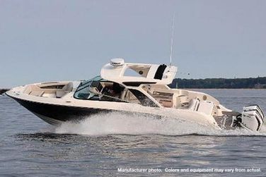 Sea Ray SLX 350 Outboard