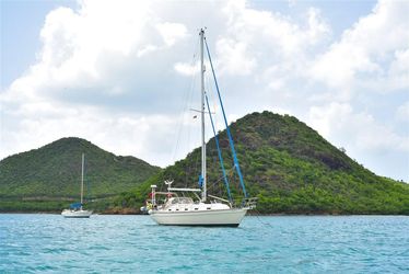 38' Island Packet 2001 Yacht For Sale