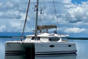 44' Fountaine Pajot 2014 Yacht For Sale