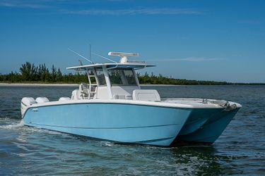 37' Invincible 2019