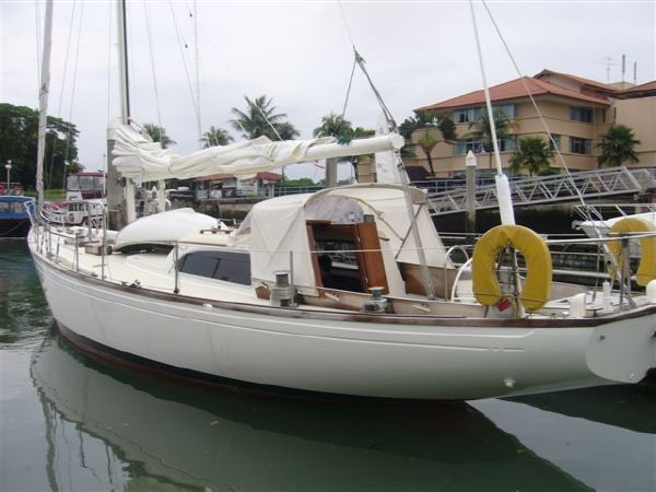 columbia 30 sailboat for sale