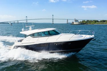 44' Tiara Yachts 2017