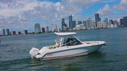 24' Boston Whaler 2023 Yacht For Sale