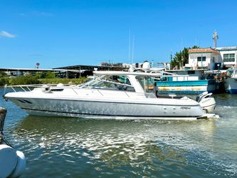 43' Intrepid 2013