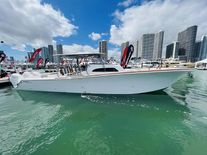 Front Runner 47 Center Console