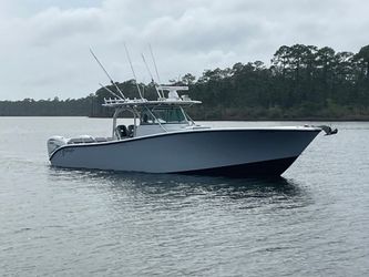 42' Yellowfin 2012