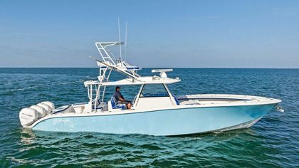 42' Yellowfin 2019