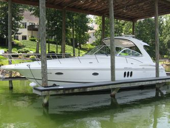 42' Cruisers Yachts 2007