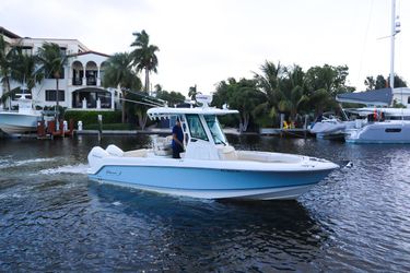 25' Boston Whaler 2019