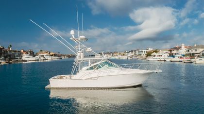 35' Cabo 2005 Yacht For Sale