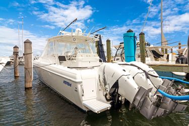 37' Intrepid 2004
