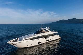 96' Ferretti Yachts 2014