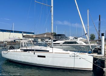 35' Jeanneau 2014