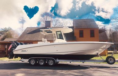 32' Boston Whaler 2013