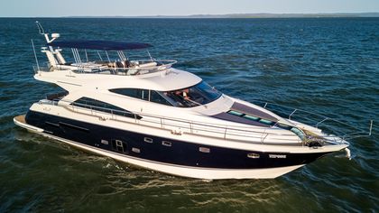 67' Fairline 2010