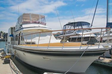 Spindrift Cockpit Motor Yacht/Aft Cabin