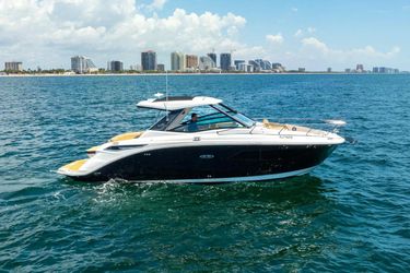 32' Sea Ray 2020