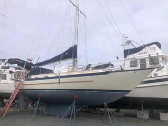 44' Pacific Seacraft 2001