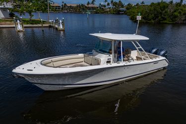 31' Pursuit 2013
