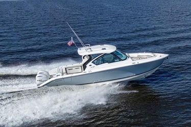 35' Pursuit 2021