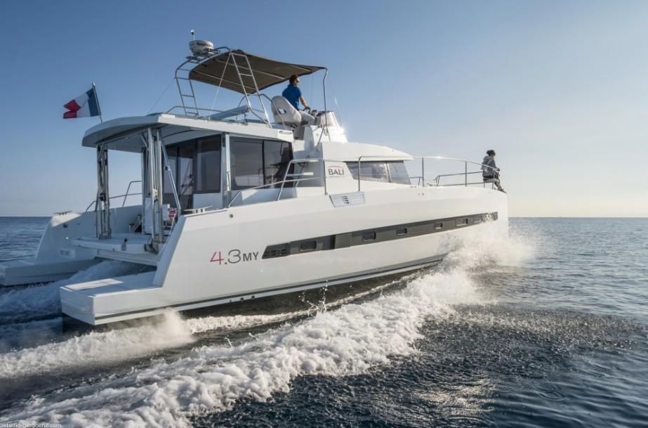 2021 Bali 4 3 Power Catamaran Cruiser For Sale Yachtworld
