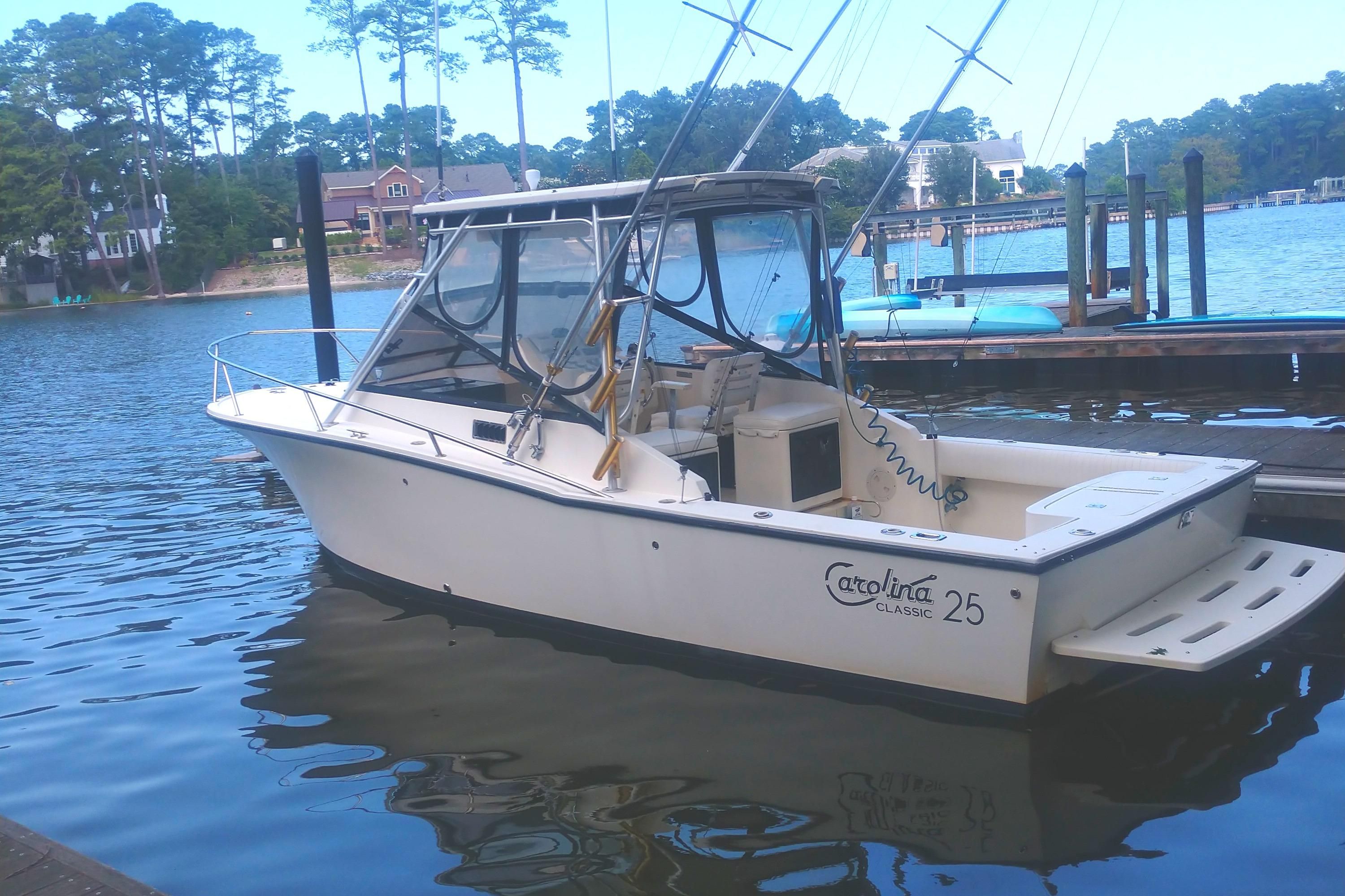 2001 Carolina Classic 25ft Express Saltwater Fishing for sale - YachtWorld
