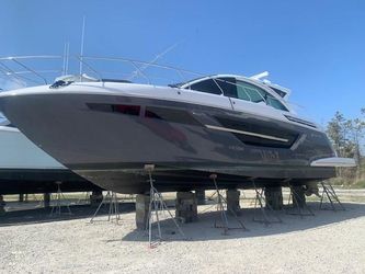 50' Cruisers Yachts 2021