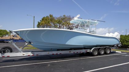 34' Yellowfin 2023