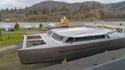 86' Catamaran 2025