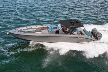 43' Midnight Express 2017