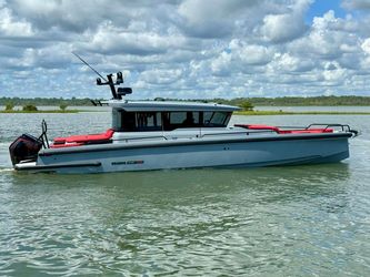 37' Axopar 2023