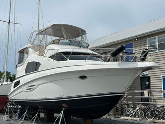 39' Silverton 2004