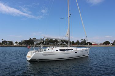 37' Beneteau 2017