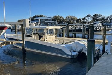 38' Boston Whaler 2018