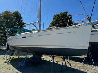 38' Beneteau 2008