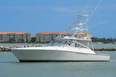 52' Viking 2011 Yacht For Sale