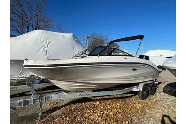 Sea Ray SPX 210 OB