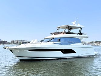 52' Prestige 2022