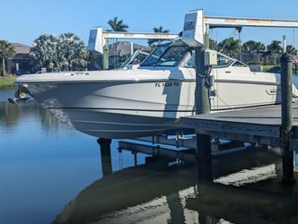 24' Boston Whaler 2022