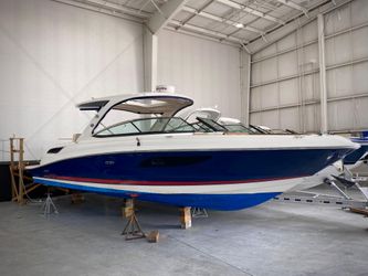 35' Sea Ray 2015