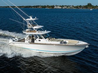 40' Pursuit 2017